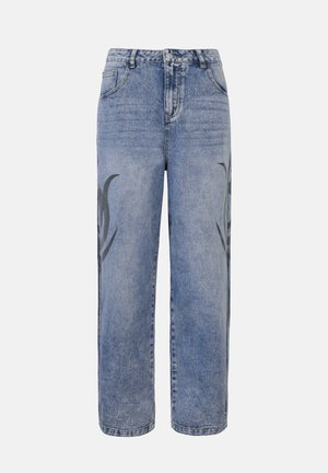 Jeans din denim de un albastru deschis, cu un design pe picior drept. Prezintă modele negre spiralate pe laterale, buzunare standard și închidere cu nasture.