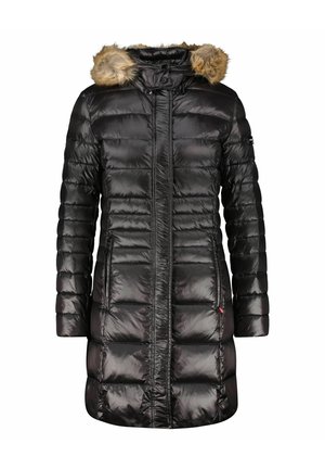 Manteau en duvet noir avec une finition brillante, doté d'une capuche en fausse fourrure, de poches zippées et d'une coupe mi-longue avec un design matelassé.