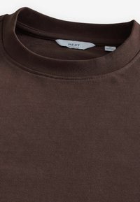 Next HEAVYWEIGHT - REGULAR FIT - Basic póló - chocolate brown