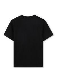 Zwart kortleer t-shirt met een klassieke ronde hals, gemaakt van zachte, gladde stof. Heeft een eenvoudige achterkant zonder grafische elementen of accenten.