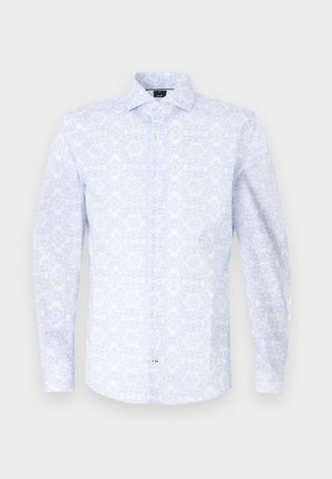 Vaaleansininen pitkähihainen paita, jossa on kukkakuosi ja joka on valmistettu sileästä kankaasta. Siinä on terävä kaulus ja nappikiinnitys edessä.