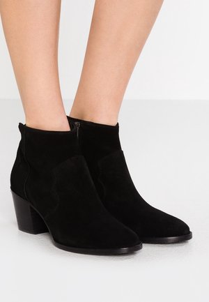 Tronchetti - black