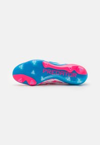 adidas Performance PREDATOR ELITE LACELESS FIRM GROUND - Futbolo bateliai skirti žaidimui ant kietos dangos - footwear white/solar blue/solar pink