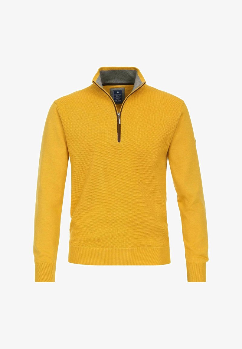 Żółty sweter z zamkiem, z wysokim kołnierzem, z teksturowanej dzianiny, z prążkowanymi mankietami i kontrastowym szarym wnętrzem kołnierza.