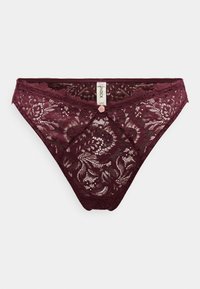 Bordeaux blondetang med blomsterprint, bølget kant og en lille dekorativ knap foran. Blød tekstur med et delikat design.