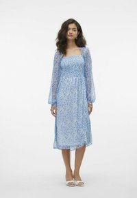 Vero Moda SMILLA LANGES  - Denní šaty - snow white