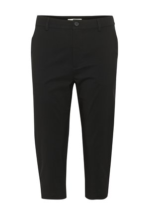 Melnas, īsas bikses, kas izgatavotas no gludas auduma, ar pogas aizdari, priekšējām kabatām un taisnu kāju dizainu.
