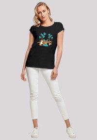 F4NT4STIC DISNEY ALADDIN JASMINE ABU RAJAH BEACH - T-shirts med print - black