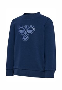 Granatowy sweter z okrągłym dekoltem, z prążkowanymi mankietami i dołem, z wyraźnym jasnoniebieskim wzorem graficznym przedstawiającym pszczołę z przodu.