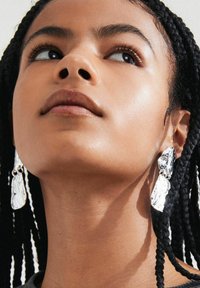 Pilgrim BLOOM EARRINGS - Uhani - silver plated