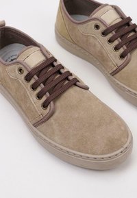 Natural World MISO - Stringate sportive - beige