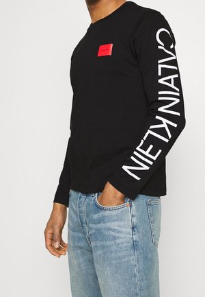 Long sleeved top - black