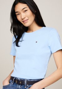 Tommy Hilfiger SLIM CODY - T-shirt basic - vessel blue
