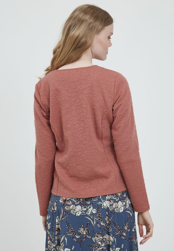 FRBecardi - Cardigan - cedar wood3