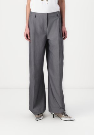VMTRINE WIDE PLEAT DAD PANT - Trousers - medium grey