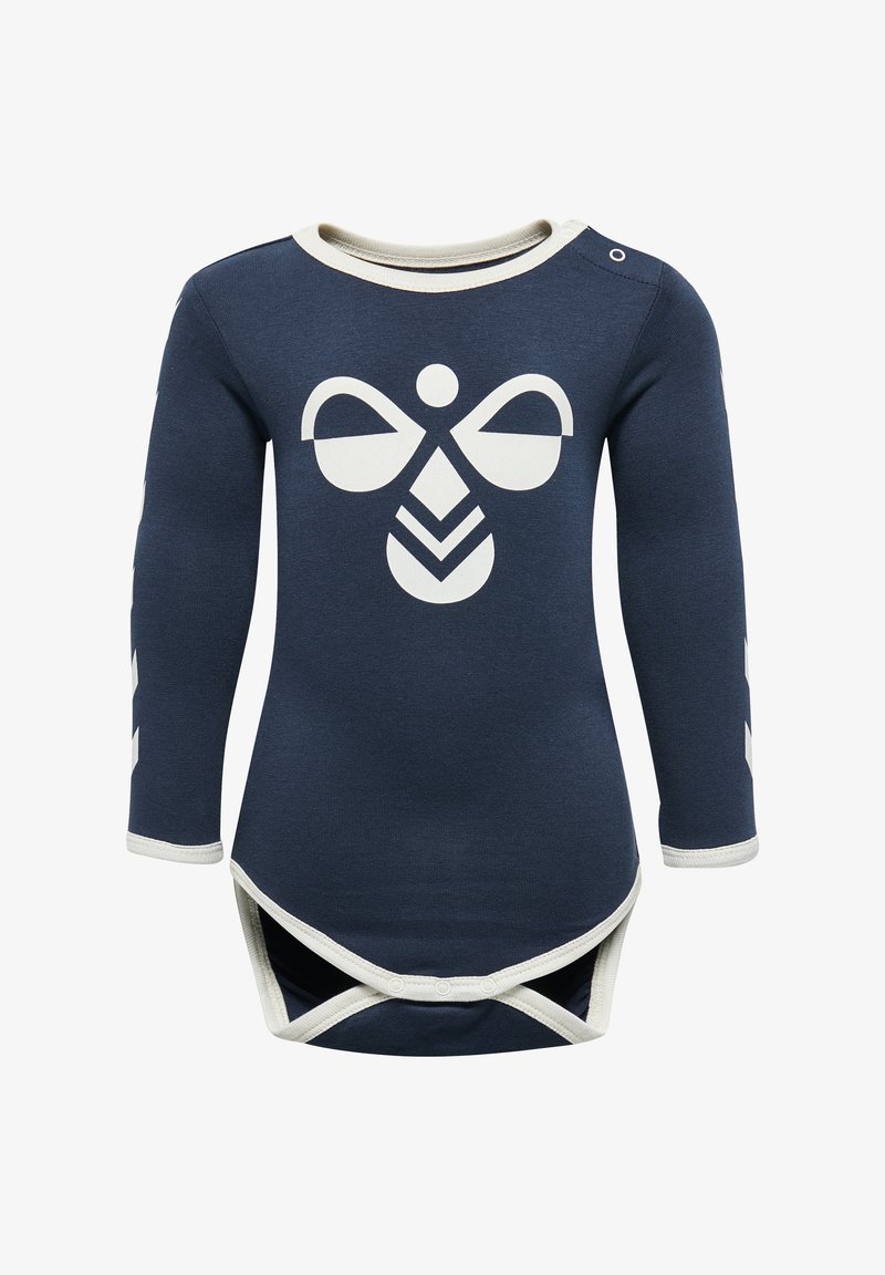 Marineblauwe longsleeve rompertje van zachte katoen, met een grote witte bijenafbeelding op de voorkant en contrasterende crèmekleurige afwerking rond de halslijn.