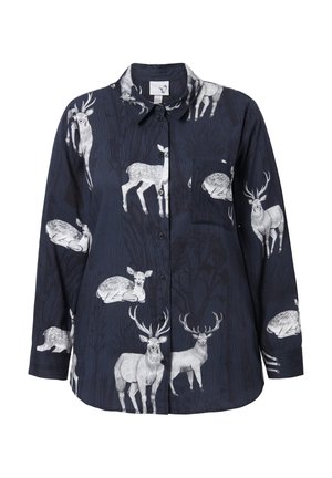 Donkerblauw overhemd met lange mouwen, knoopsluiting, kraag, borstzak en witte illustraties van herten en stangen overal.