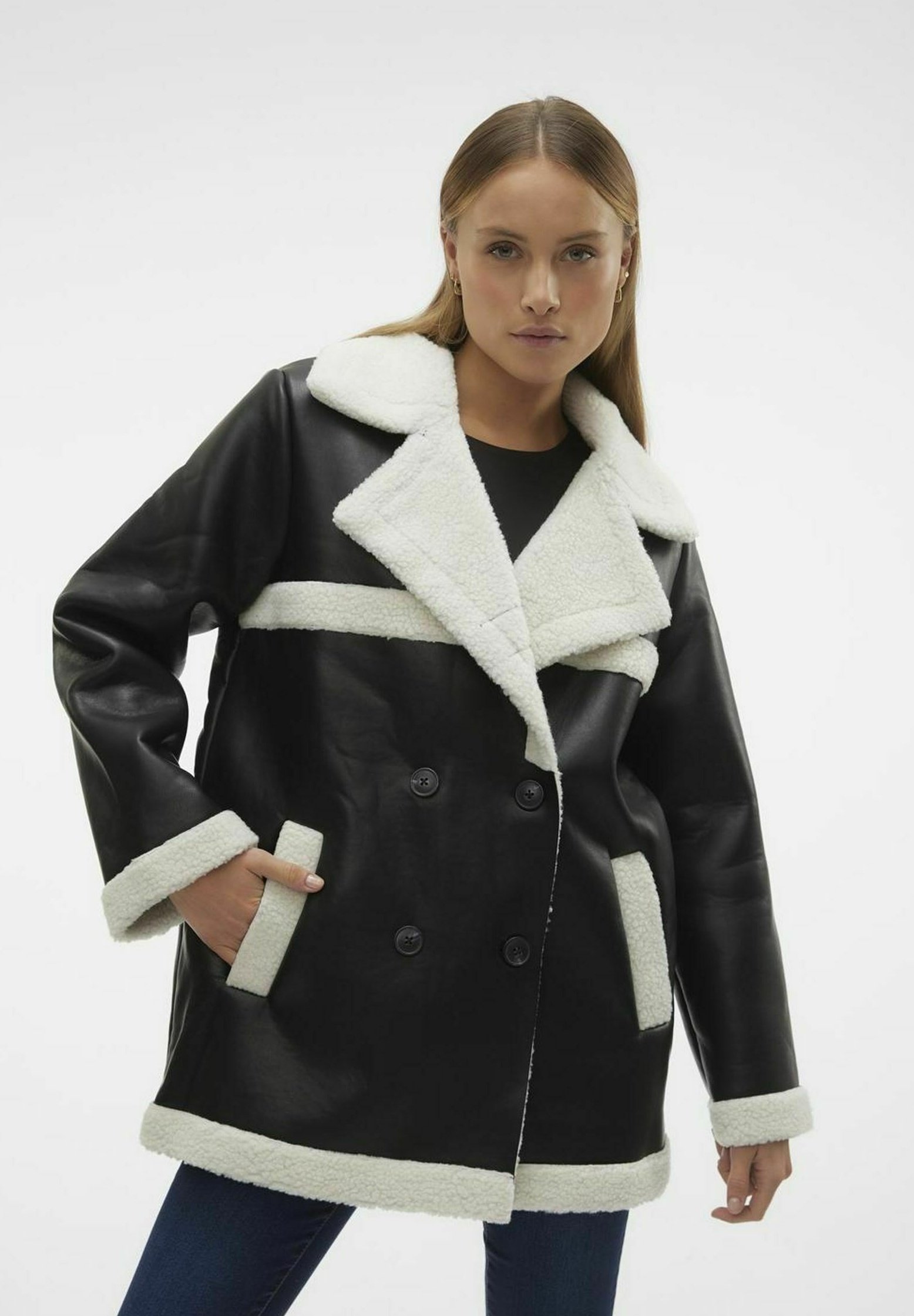 VERO MODA Damen Jacke – Einfarbig, Mit Reverskragen Und Knopfverschluss, Lang Mit Seitentaschen