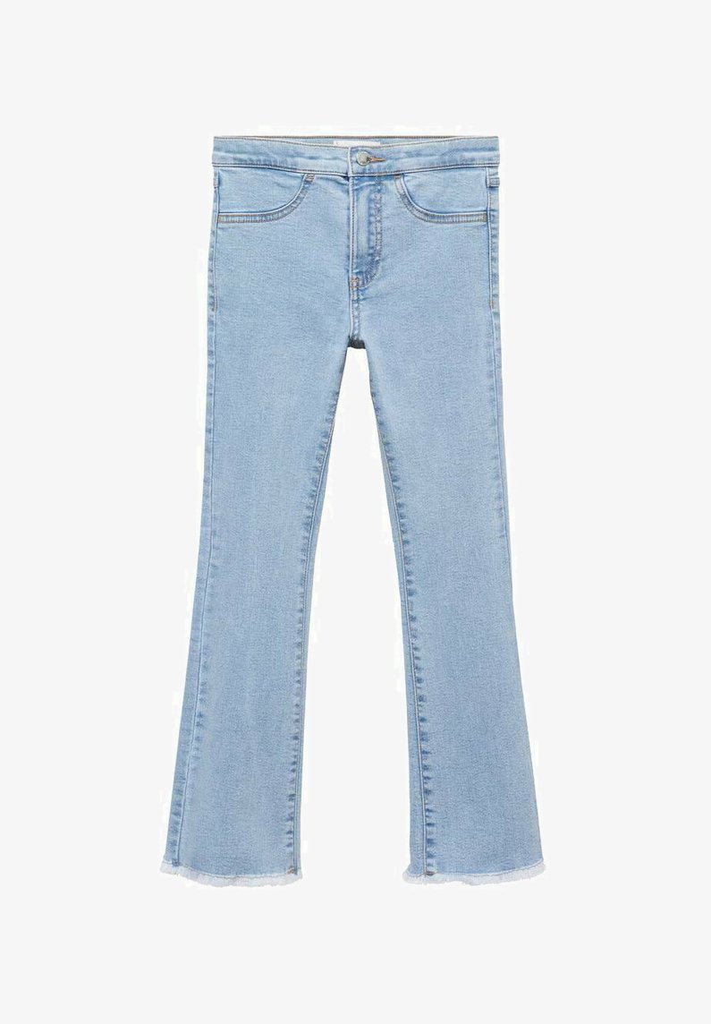 Svijetloplave traperice u kroju širokih nogavica s teksturiranom površinom. Imaju srednji struk i sirov rub na manžetama.