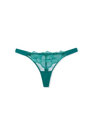 Perizoma in pizzo teal con un pannello frontale in rete trasparente. Caratterizzato da un bordo in pizzo floreale e spalline laterali in teal solide. Tessuto liscio e elastico.