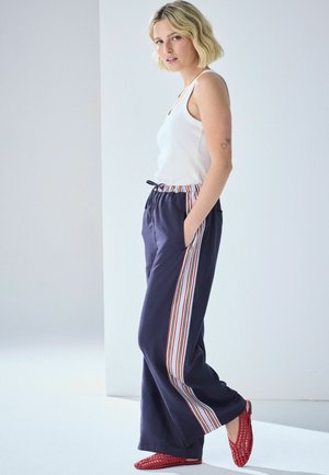 Next, Broek - navy blue red