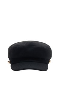 Cappello di lana nera con coroncina piatta, ampia visiera e dettagli in metallo dorato. Presenta una stoffa testurizzata per un interesse visivo.