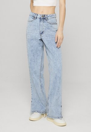 Urban Classics Platėjantys džinsai - tinted lightblue washed