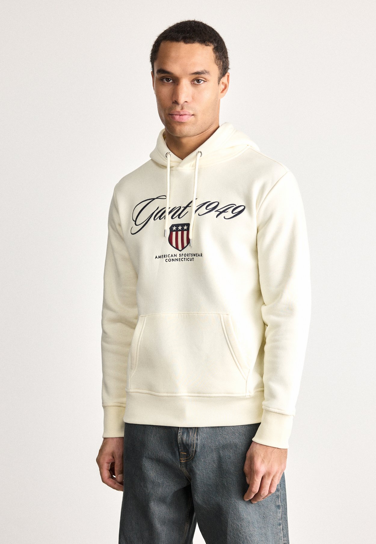 GRAPHIC HOODIE