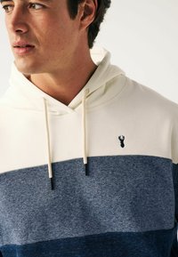 Next DIP DYE OVERHEAD  - Kapucni - mottled blue