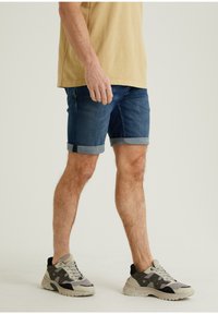 CHASIN' EGO.S KEEPER - Kratke hlače iz džinsa - blue