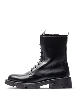 Botines con cordones - black
