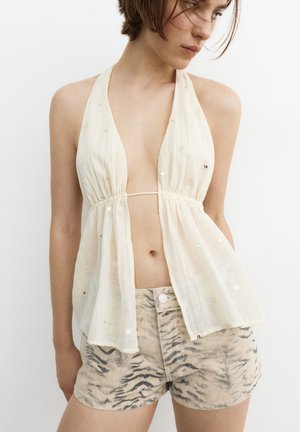 PULL&BEAR LEOPARD PRINT - MINI SHORTS - Denimové šortky - ochre