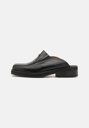 Soulland KUZA MULE - Puukingad - black