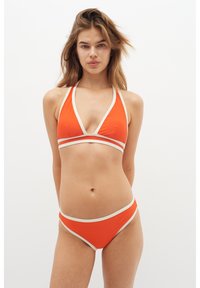 InWear Bikinio viršutinė dalis - cherry tomato