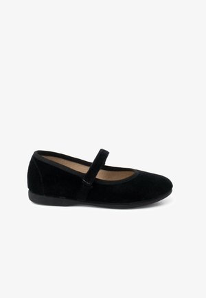 Czarne płaskie buty Mary Jane z weluru, z paskiem na wierzchu stopy, okrągłym nosem i płaską gumową podeszwą. Miękki, teksturowany wierzch.
