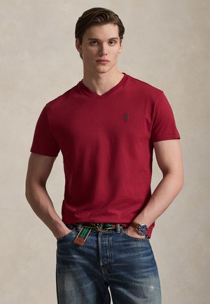 CLASSIC FIT JERSEY V-NECK T-SHIRT - Paprasti marškinėliai - heritage red
