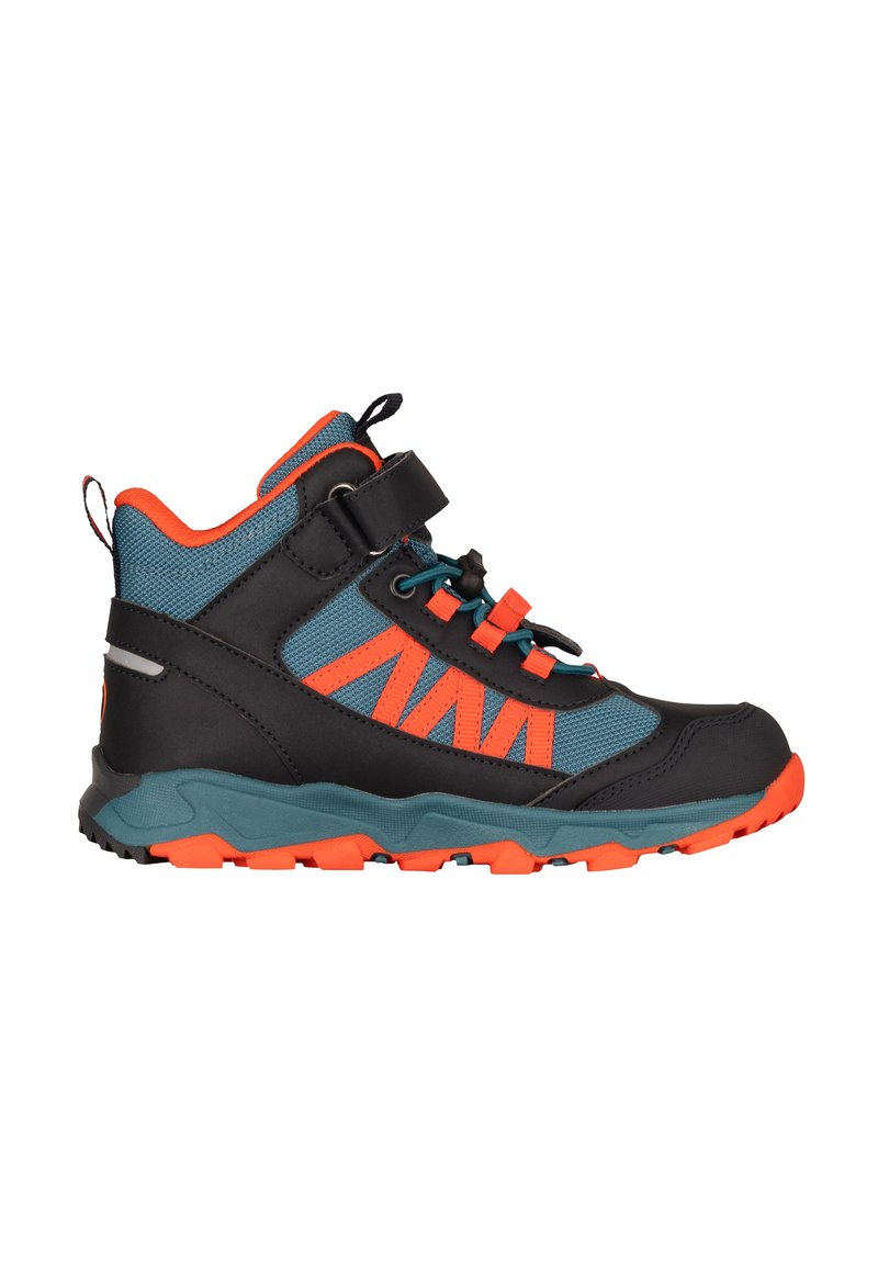 Schwarz-blaue Wanderstiefel mit orangefarbenen Akzenten. Verfügt über ein hochgeschnittenes Design, eine strukturierte Oberfläche, einen verstellbaren Riemen und eine robuste Sohle für besseren Halt.