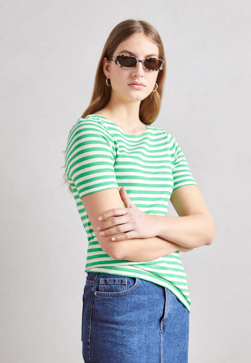 Marc O'Polo SHORT SLEEVE BOAT NECK STRIPED - T-Shirt print - multi ...