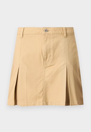 Gonna beige al ginocchio con passanti per cintura, chiusura frontale con bottoni, due pieghe frontali e cuciture visibili su sfondo uniforme.