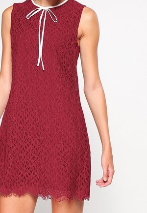 Robe de jour - bordeaux