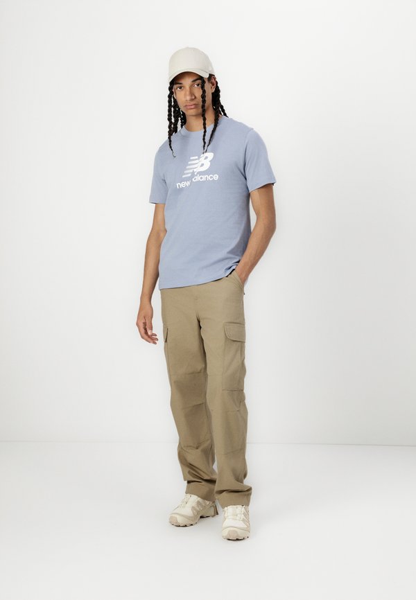 ESSENTIALS LOGO UNISEX - Print T-shirt - dusk shower4