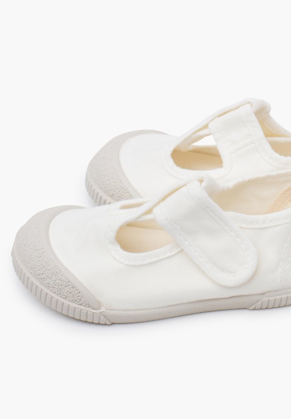 PEPITOS PUNTERA BAREFOOT LAVADA – Lauflernschuh – blanco