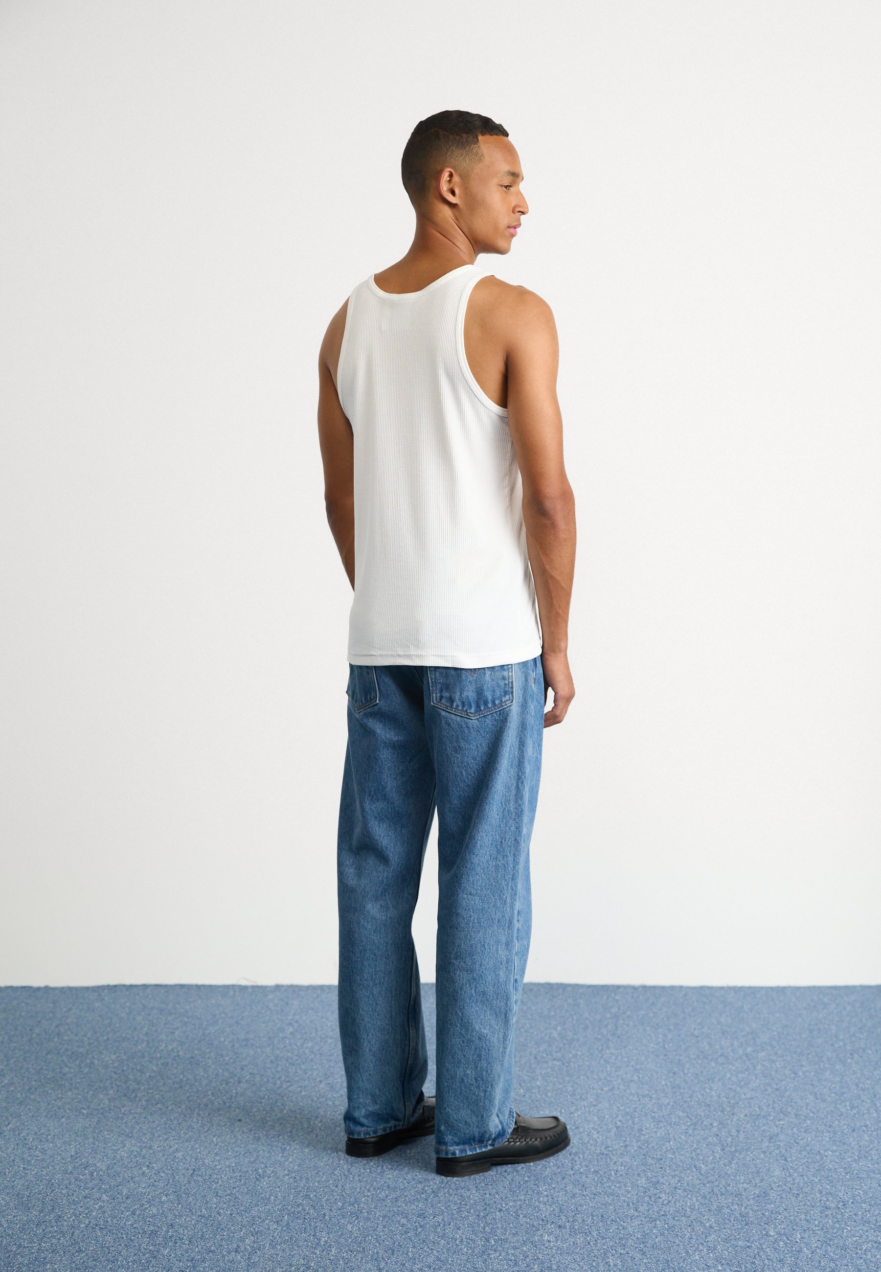 adidas Originals ESS TANK - Top - white/blanco - Zalando.es