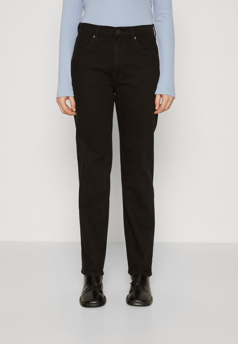 Jean Noir Enfant Gap Taille 8 - Coupe Droite Régulière - Occasion Très Bon état