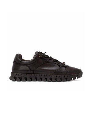 Carmela, ZAPATILLA DE MUJER PLANO - Zapatillas - marron