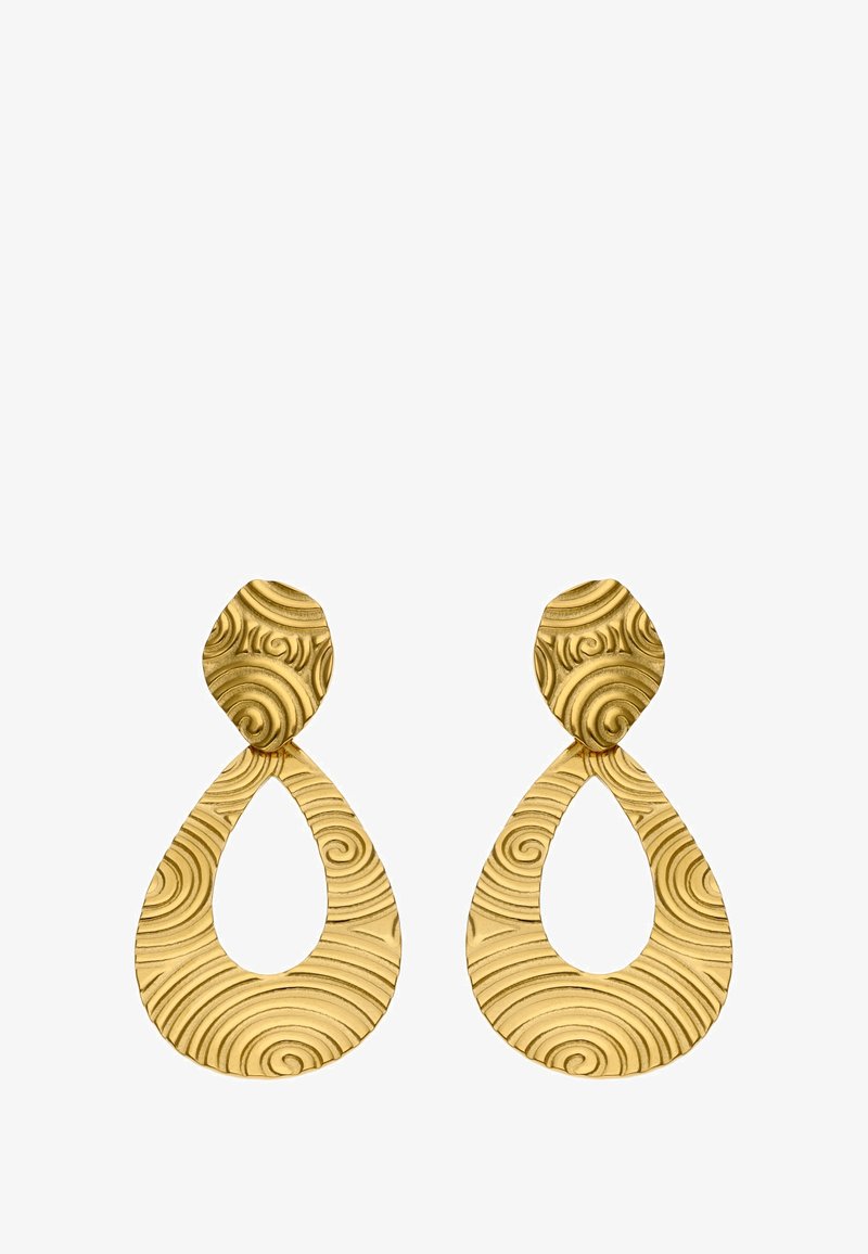 Arany fülbevalók, amelyek texturált örvénymintával rendelkeznek, csepp alakúak, és sima felületű ovális tetejűek.