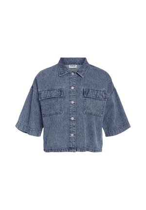 Trumpomis rankovėmis mėlynas džinsinis trumpas švarkelis su sagomis priekyje ir dviem krūtinės kišenėmis su atvartais.