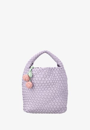 Lyse lilla vævet håndtaske med kort flettet håndtag og to lyserøde dekorative knuder, der er fastgjort med grønne snore.