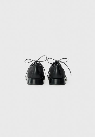 Victoria Beckham Smart lace-ups - black