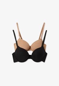 Selezionato, 1x Nude, 1x Black